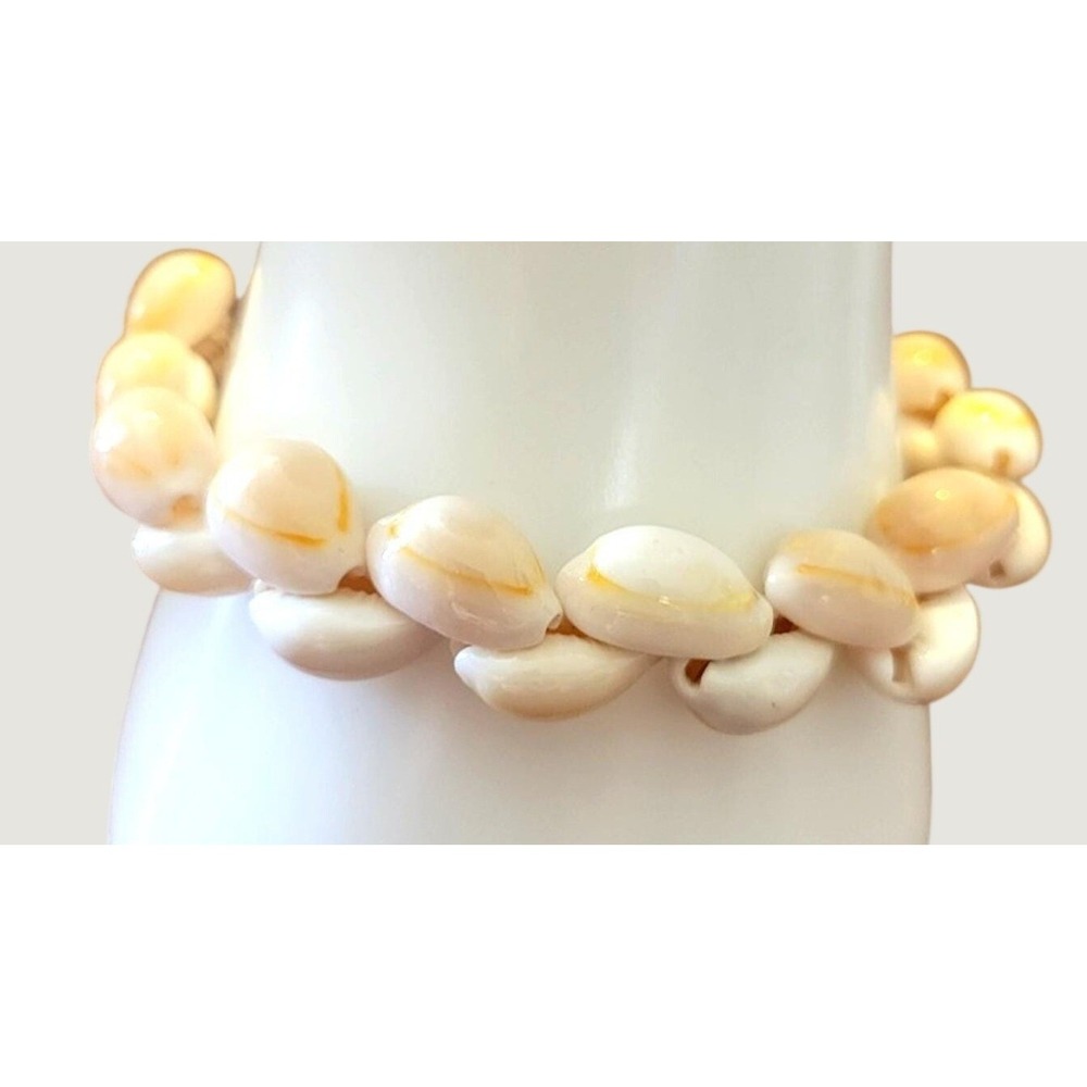 Vtg Cowrie Shell Bracelet Coastal Beachy Boho Nautical Tropical Cream Tan